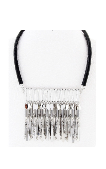 Grossiste BELLE MISS - collier cordon simili cuir avec pampille métal et cristal
