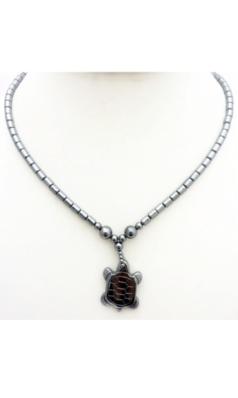 Grossiste BELLE MISS - collier pendentif en hématite forme de tortue