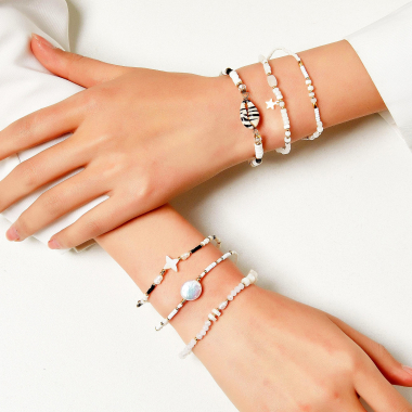 Wholesaler BELLE MISS - Set of 6 elastic steel bracelets composed of pearls and mother-of-pearl