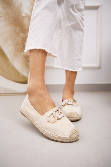Wholesaler Belle Women - Flat espadrille with mid-gold chain