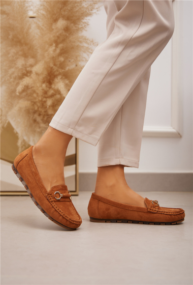 Wholesaler Belle Women - Comfort suede loafers with a buckle
