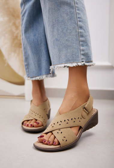 Wholesaler Belle Women - Comfort wedge sandal with openwork nubuck crossed strap