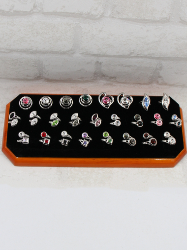 Wholesaler Bellissima - Swarovski crystal ring set of 25 pcs with display included