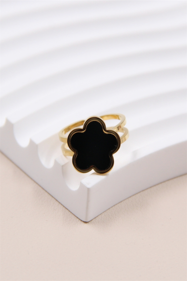 Wholesaler Bellissima - Adjustable clover flower ring in stainless steel.