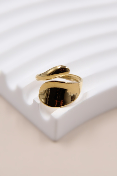 Wholesaler Bellissima - Asymmetrical drop ring in stainless steel