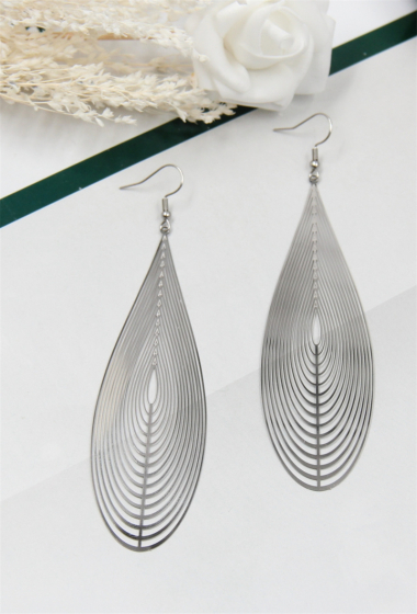 Wholesaler Bellissima - Stainless steel oriental dangling filigree earring