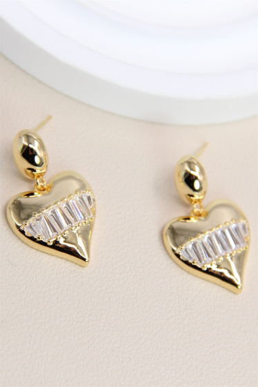 Wholesaler Bellissima - Heart earring adorned with hypoallergenic crystal