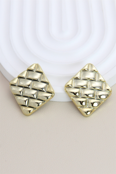 Wholesaler Bellissima - Stainless steel braided resin heart earring