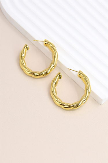 Wholesaler Bellissima - Stainless steel twisted design hoop earring