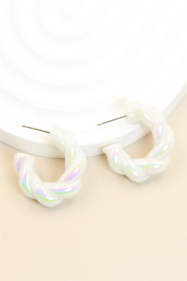 Wholesaler Bellissima - Iridescent sparkle effect braided hoop earring in stainless steel