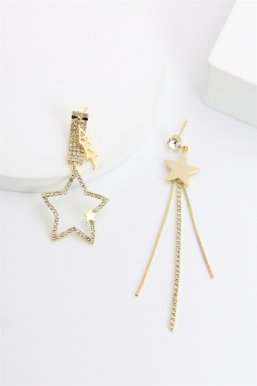 Wholesaler Bellissima - Asymmetrical star earring decorated with hypoallergenic rhinestones