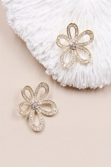 Wholesaler Bellissima - Daisy flower earring set with hypoallergenic rhinestones