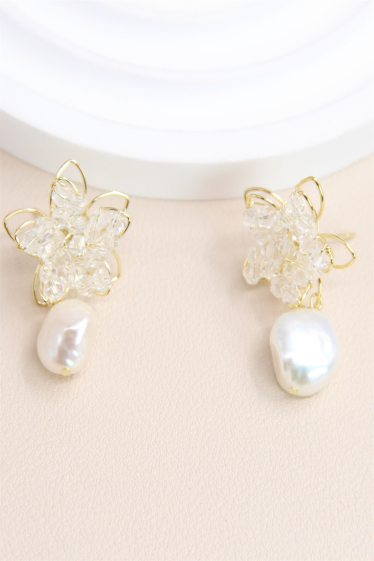 Wholesaler Bellissima - Flower earring decorated with hypoallergenic pearl