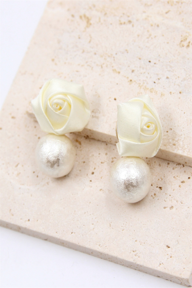 Wholesaler Bellissima - 925 silver stem pearl flower earring