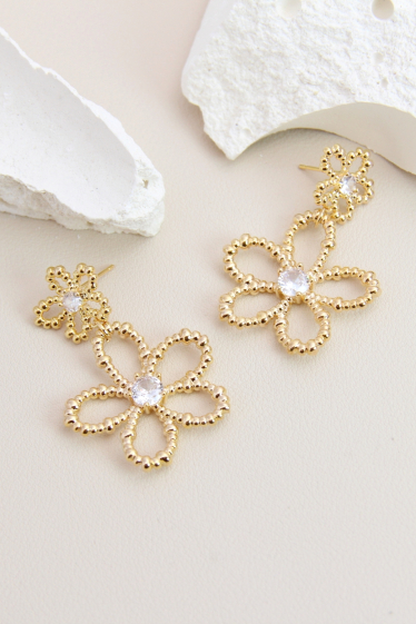 Wholesaler Bellissima - Floral earring adorned with hypoallergenic crystal