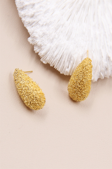 Grossiste Bellissima - Boucle d'oreille goutte effet granuleuse hypoallergénique