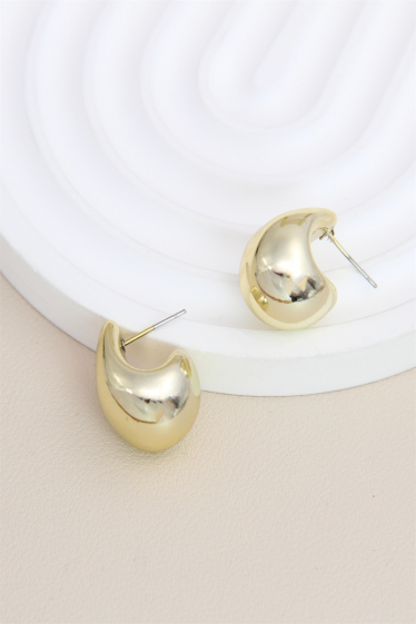 Wholesaler Bellissima - Stainless steel resin drop earring.