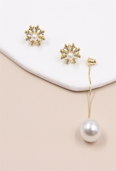 Mayorista Bellissima - Pendiente asimétrico de perlas en tallo de plata 925