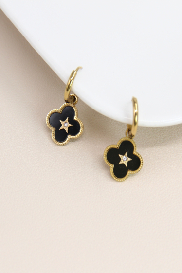 Wholesaler Bellissima - Clover earring decorated with star in stainless steel.