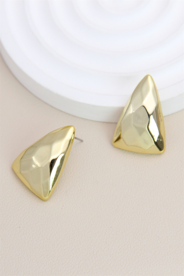 Wholesaler Bellissima - Stainless steel resin triangle earring