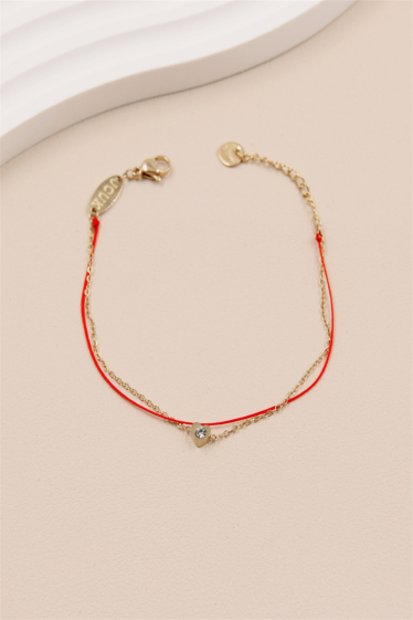 Grossiste Bellissima - Bracelet corde rouge et maille fine orné de cœur en acier inoxydable