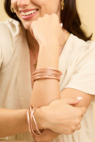 Wholesaler Bellissima - Thick sequined Buddhist bangle bracelet for good luck