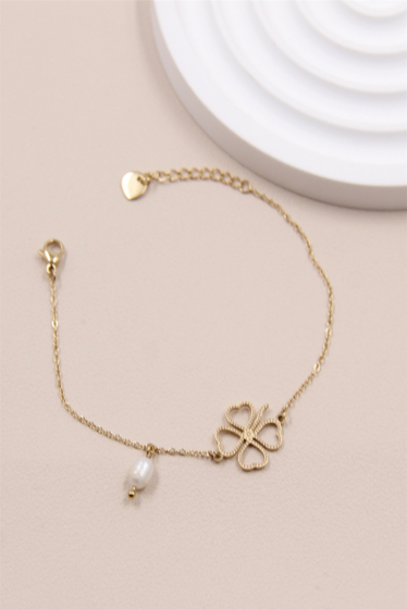 Grossiste Bellissima - Bracelet trèfle orné de perle en acier inoxydable