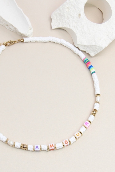 Großhändler Bellissima - Halskette „Love“ aus Heishi-Perlen aus Edelstahl