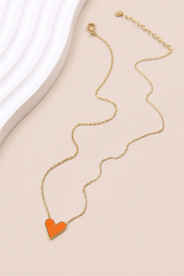 Wholesaler Bellissima - Thin stainless steel chain heart necklace.