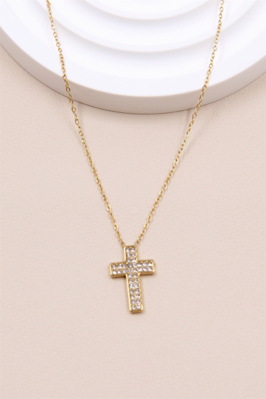 Wholesaler Bellissima - Cross necklace decorated with zirconium rhinestones in stainless steel
