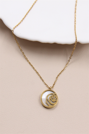 Wholesaler Bellissima - Pearly flower necklace in stainless steel