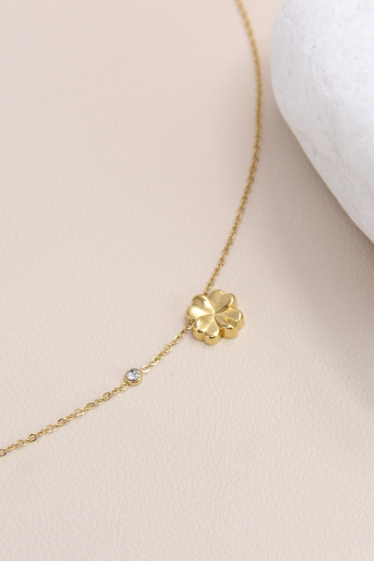 Wholesaler Bellissima - Flower necklace adorned with rhinestones, adjustable in stainless steel