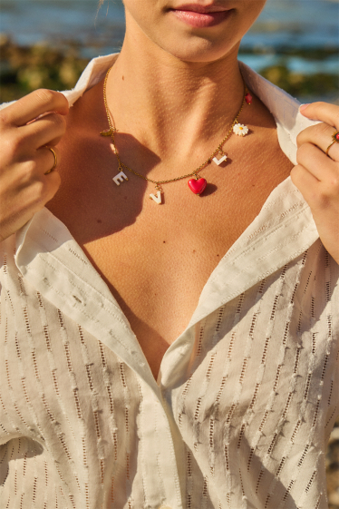 Großhändler Bellissima - Halskette mit der Botschaft „LOVE“, verziert mit einem Herz aus Edelstahl