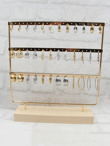 Wholesaler Bellissima - Lot 18 pairs of stainless steel earrings with display