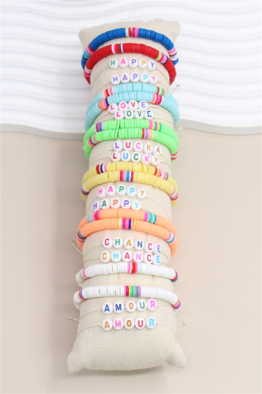 Grossiste Bellissima - Lot de 24 bracelets modèle assorti avec presentoir inclus