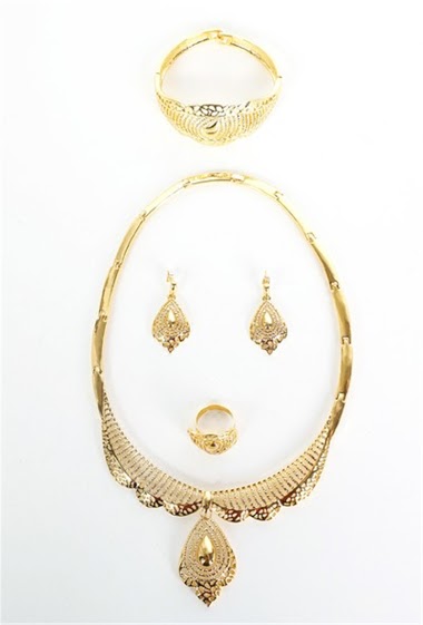 Wholesaler Bellissima - set necklace earring bracelet ring 143PAR20