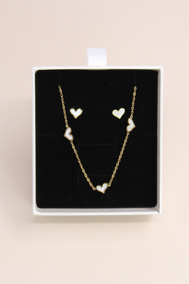Wholesaler Bellissima - Pearly heart set in stainless steel with jewelry box