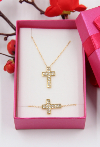 Grossiste Bellissima - Parure croix strass en acier inoxydable en coffret bijoux