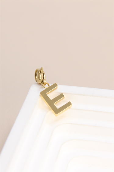 Wholesaler Bellissima - Charm's letter "E" pendant in stainless steel