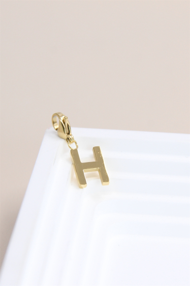 Wholesaler Bellissima - Charm's letter "H" pendant in stainless steel