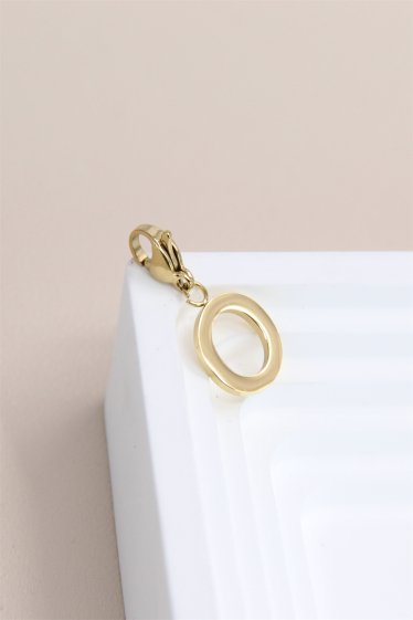 Wholesaler Bellissima - Charm's letter "O" pendant in stainless steel