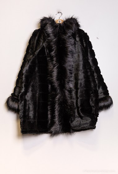 Großhändler Bellove - Fur coat with hood