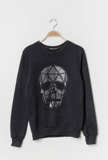 Sweatshirt with skull