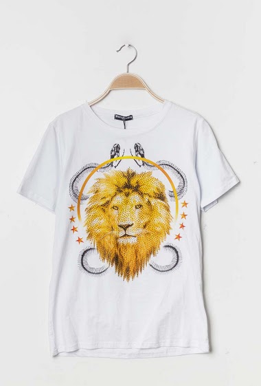 T-shirt with lion's head