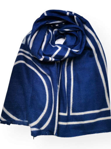 Wholesaler Best Angel-Fashion Kingdom - Thick scarf with geometric pattern