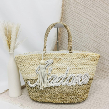 Wholesaler Best Angel-Fashion Kingdom - Large J'ADORE straw basket with decorative tassel