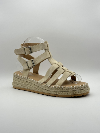 Wholesaler Besty - Elegant and comfortable women's sandals