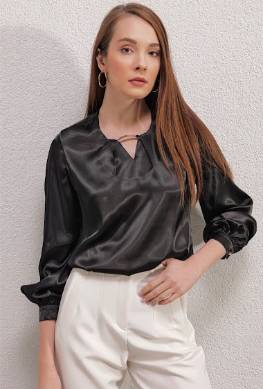 Wholesaler BIGDART - Long sleeve satin blouse
