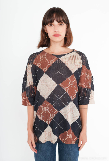 Wholesaler BLEUET DE PARIS - Hole T-shirts with floral pattern and rhinestones; Corresponding TU size 40-48.
