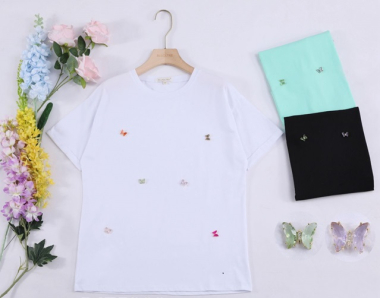 Wholesaler Bluoltre - Oversized t-shirts with butterfly rhinestones